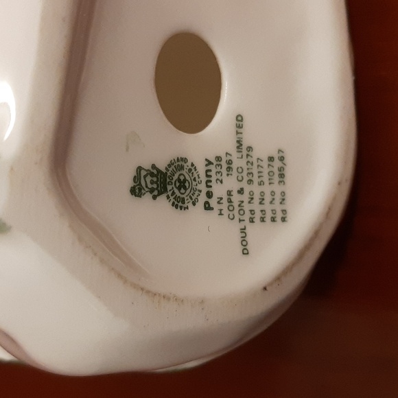 Royal Doulton HN2338, Penny figurine - Picture 3 of 3